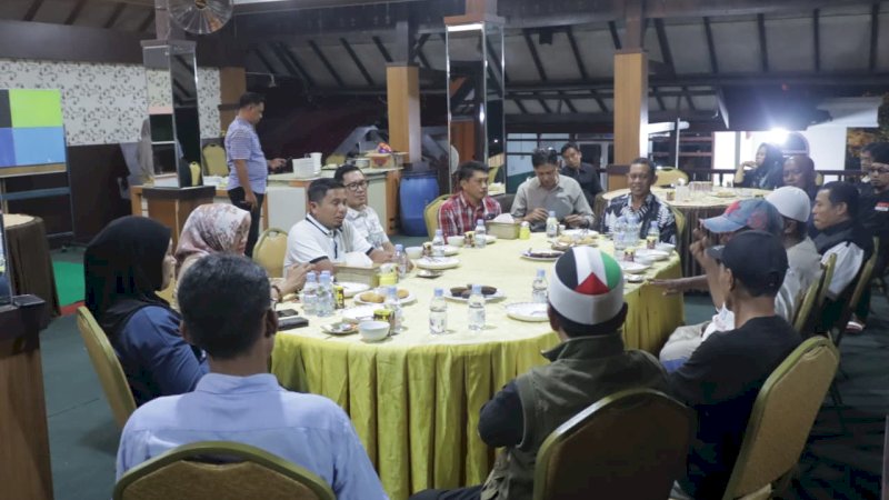 Tasming Hamid Jamu Pedagang Pasar Lakessi, Bahas Penataan dan Relokasi