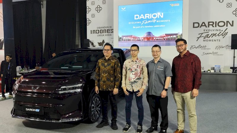 Wuling Motors (Wuling) memperkenalkan Wuling Darion kepada masyarakat Sulawesi Selatan melalui ajang GIIAS Makassar 2025 yang digelar pada 5–9 November 2025 di Summarecon Mutiara Makassar Convention Center (SMMCC).