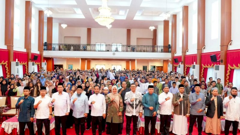 Gubernur Andi Sudirman Dorong Guru Agama Profesional dan Ajarkan Anak Cintai Al-Qur’an