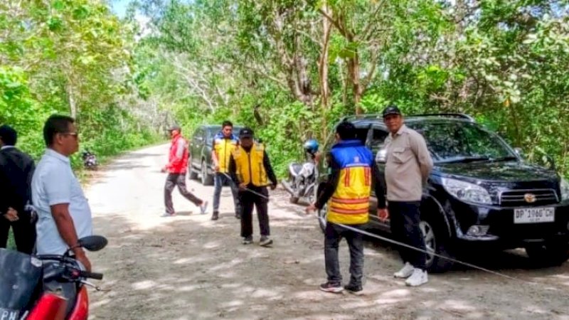 Pemerintah Desa Waetuo Kawal Proses Pembangunan Ruas Jalan Penghubung Antar Kecamatan