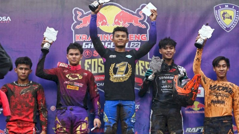 Crosser Arsenio Algifari menutup musim Kejuaraan Nasional (Kejurnas) Motocross 2025 dengan hasil impresif di Sirkuit Bantir, Sumowono, Jawa Tengah, Minggu (9/11).