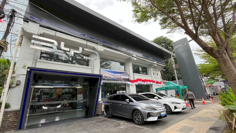 Showroom BYD HAKA Karebosi Makassar