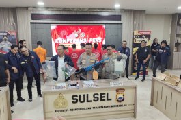Polisi Tangkap Pelaku Penembakan dan Pembakaran Rumah Saat Tawuran di Makassar 
