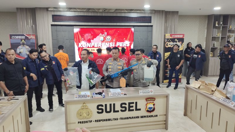 Polisi Tangkap Pelaku Penembakan dan Pembakaran Rumah Saat Tawuran di Makassar 