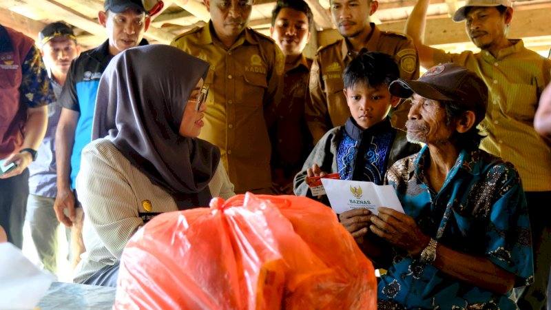 Bupati Gowa Pastikan Keluarga Rangga Penerima Bantuan Pemerintah