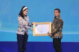 Parepare Diganjar Penghargaan Nasional atas Kecepatan Pemutakhiran Data Keluarga