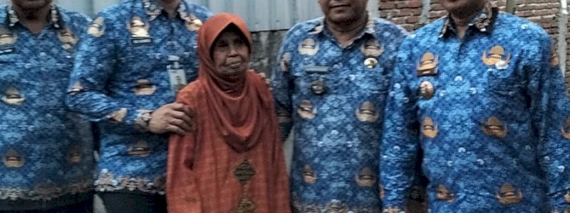Pemkot Parepare Serahkan Bantuan Asupan Makanan kepada Lansia