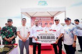 Gubernur Sulsel Serahkan Bantuan Keuangan Rp10 M saat Peresmian Kolam Labu Bentenge Bulukumba