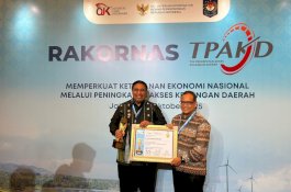 TPAKD Maros Raih Penghargaan OJK, Bukti Komitmen Dorong Inklusi Keuangan Daerah