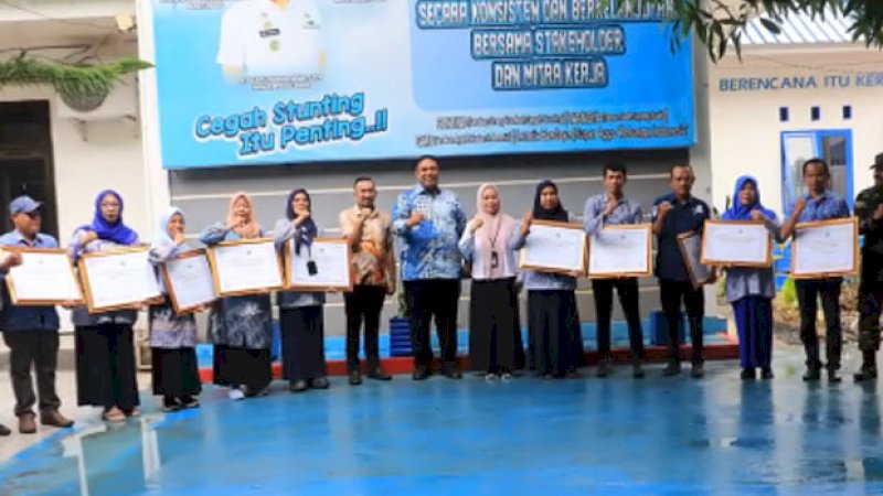 Bupati Maros Resmikan 10 Balai Penyuluhan KB