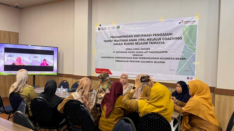 PT Pertamina Patra Niaga melalui Aviation Fuel Terminal (AFT) Hasanuddin. Perusahaan energi nasional ini menggandeng BKKBN Sulawesi Selatan untuk mendampingi sertifikasi pengasuh Tempat Penitipan Anak (TPA) di Kabupaten Maros.