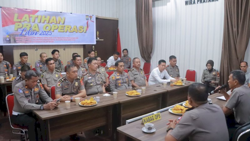 Jelang Nataru, Polres Wajo Tingkatkan Kesiapsiagaan Personel melalui Latpra Ops Lilin 2025