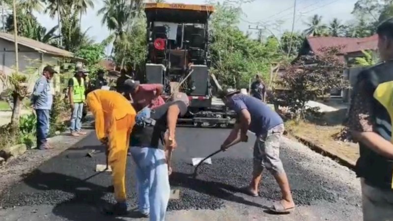 Jalan Rusak 20 Tahun Akhirnya Diperbaiki, Bupati Lutra Apresiasi Bantuan Pemprov Sulsel