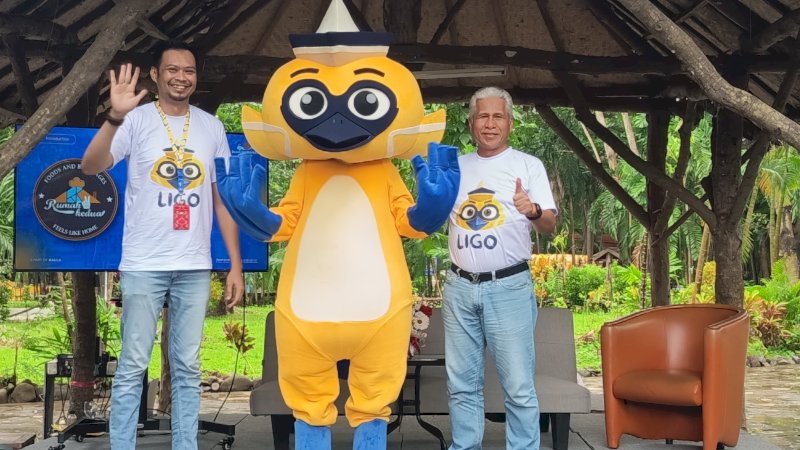 Ligo terinspirasi dari burung kacamata Makassar atau burung cui-cui, satwa endemik Sulawesi Selatan. Nama &ldquo;Ligo&rdquo; diambil dari La Galigo, karya sastra epik Bugis yang telah diakui dunia, merepresentasikan petualangan, nilai luhur, dan kekayaan budaya lokal.
