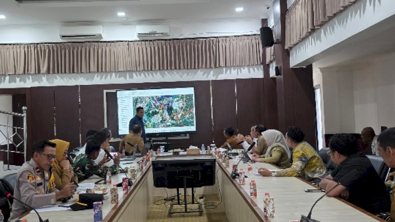 Pemkab Maros Buat Skema Penanganan Banjir di Moncongloe