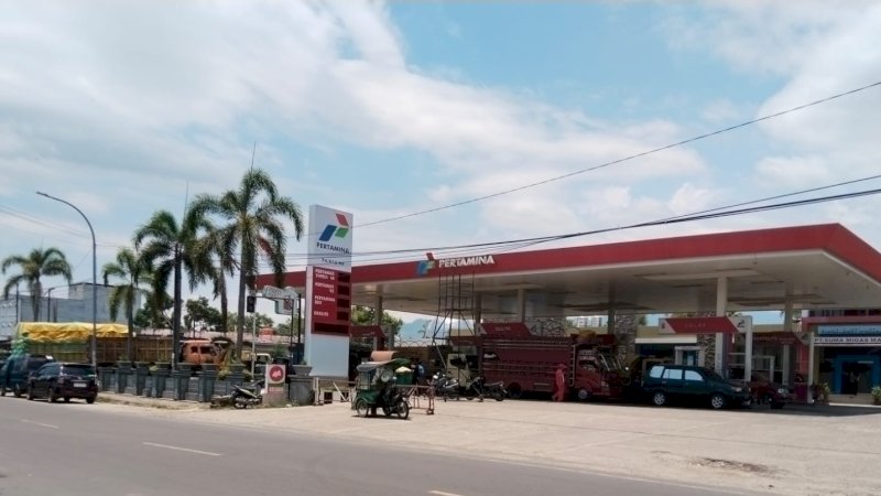 Pertamina Patra Niaga Regional Sulawesi kini memperkuat langkah pada aspek pengawasan dan pengendalian distribusi agar layanan di seluruh SPBU tetap berjalan tertib menjelang periode Natal dan Tahun Baru (Nataru