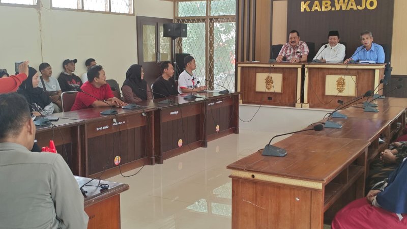 Terkait Penataan Lapak UMKM Jelang Ramadan, DPRD Wajo Minta Pendekatan Persuasif