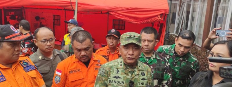 Bangkai Pesawat ATR 42:500 Ditemukan, Satu Korban Dievakuasi