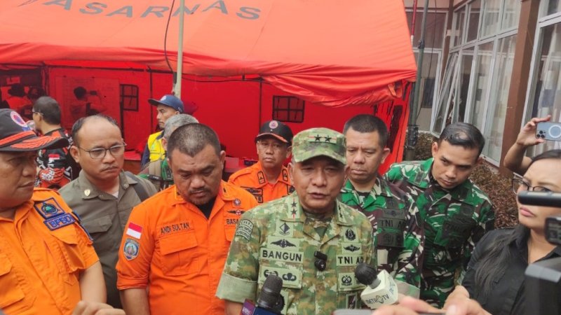 Bangkai Pesawat ATR 42:500 Ditemukan, Satu Korban Dievakuasi