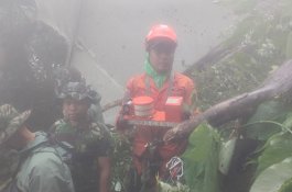 Black Box Pesawat ATR 42-500 Ditemukan Tim SAR