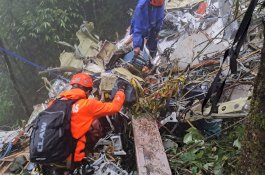 Tim SAR Temukan Sembilan Body Part, Enam Korban Kecelakaan Pesawat ATR 42-500 Proses Evakasi