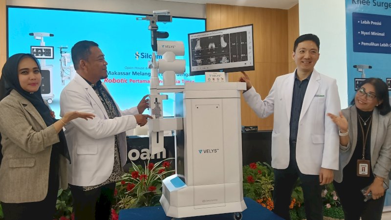 Siloam Hospitals Makassar Perkenalkan Operasi Lutut Robotik VELYS untuk Pasien Indonesia Timur