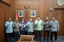 Pemkot Makassar Ajak Dunia Mengenal Pesona Maritim dan Sunset Losari