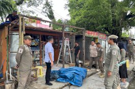 Lapak PKL di Sultan Alauddin Akhirnya Ditertibkan Pemkot Makassar 