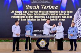 BPK Serahkan LHP Kinerja Bank Sulselbar Kepada Pemprov Sulsel, Diterima Wakil Gubernur