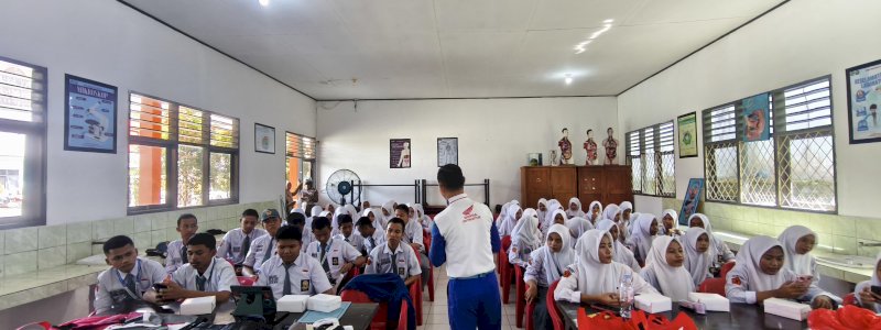Astra Motor Sulsel Edukasi Safety Riding Pelajar SMAN 9 Gowa Bersama Polres Gowa