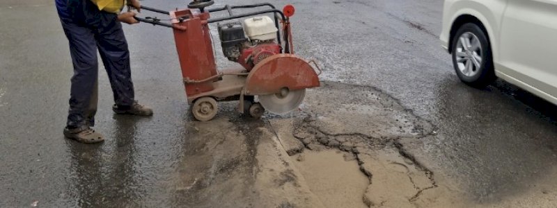 Respons Cepat Wali Kota Munafri Atas Keluhan Jalan Berlubang di Veteran Selatan