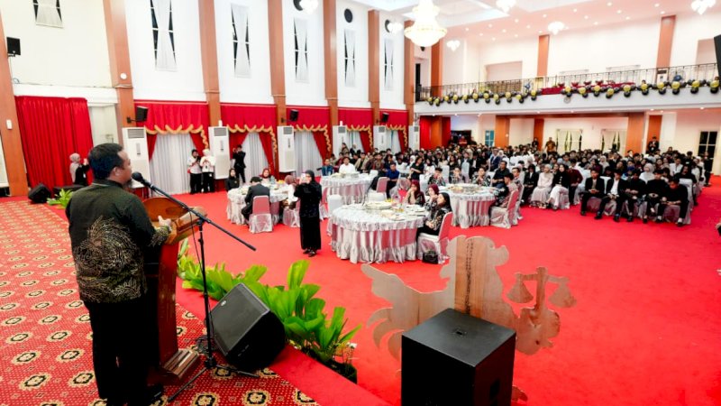 Andi Sudirman Sulaiman Sambut Ratusan Mahasiswa Hukum se-Indonesia di Rujab Gubernur Sulsel