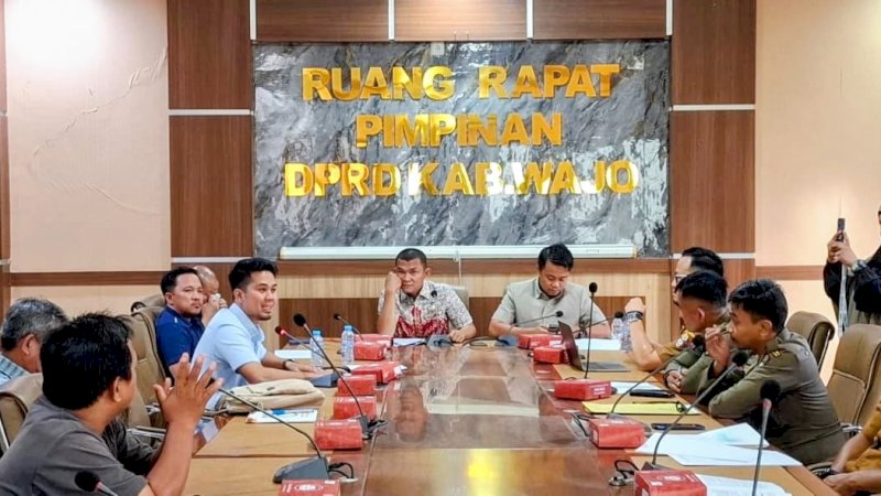 DPRD Wajo Minta Penertiban Lapak UMKM Dilakukan Humanis