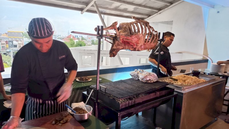 Kambing guling Swiss-belinn panakukkang selalu jadi menu favorit di bulan Ramadan