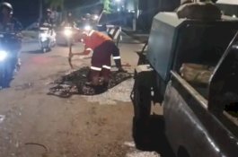 Gerak Cepat Appi Tangani Jalan Rusak Metro Tanjung Bunga–Barombong