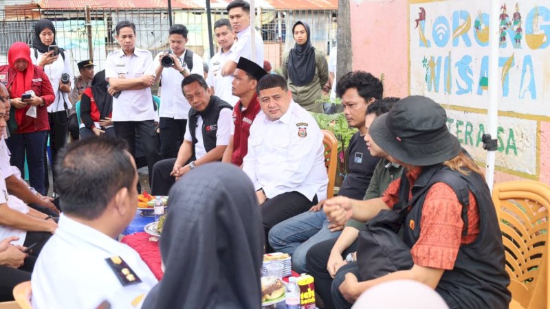 Wali Kota Munafri Kunjungi Lokasi Inovasi Anak Muda Makassar Sulap Sampah Plastik Jadi BBM