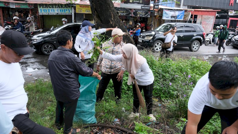 Kerja Bakti Serentak, Bupati Gowa Ajak Masyarakat Wujudkan Lingkungan ASRI