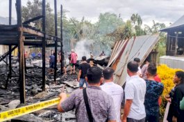 Dua Unit Rumah Terbakar di Kelurahan Cempalagi Wajo