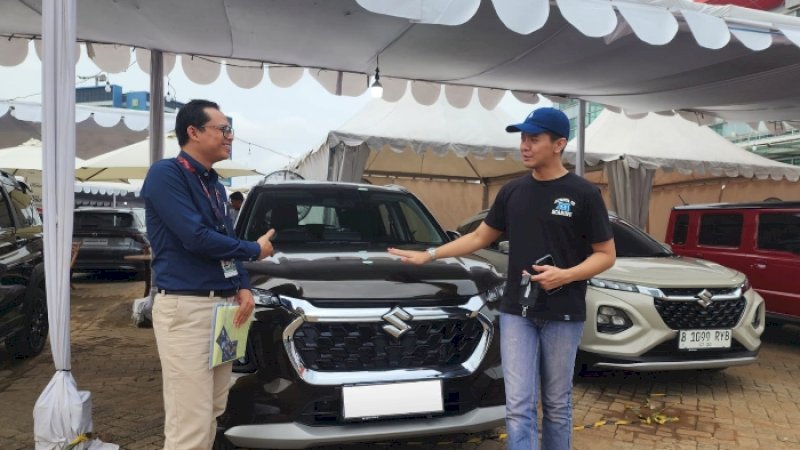 Hadiah test drive yang disiapkan antara lain satu unit sepeda motor sport Suzuki GSX-R150, serta logam mulia seberat 5 gram dan 10 gram.