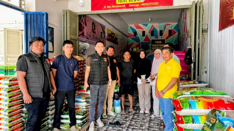 Cegah Penimbunan dan Lonjakan Harga, Polres Wajo Gelar Operasi Pasar di Dua Titik
