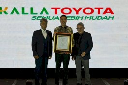 Robby Wijaya Raih “The Best CEO 2025”, Bawa Kalla Toyota Tumbuh di Tengah Tekanan Industri Otomotif