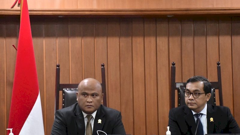 KPPU menegaskan bahwa setiap transaksi merger atau akuisisi yang memenuhi ambang batas dan memiliki dampak di pasar Indonesia wajib dilaporkan, tanpa memandang asal negara perusahaan