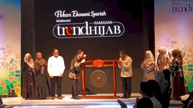 Event ini menghadirkan 96 booth yang diisi oleh pelaku usaha dan desainer dari berbagai kota besar di Indonesia, seperti Bandung, Jakarta, Surabaya, hingga Makassar.