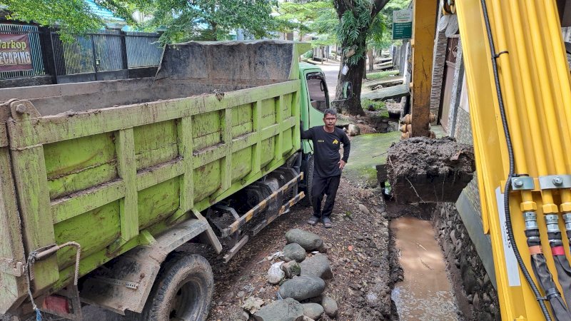 Atasi Banjir Tahunan di Manggala, Pemkot Makassar Normalisasi Drainase Blok 10