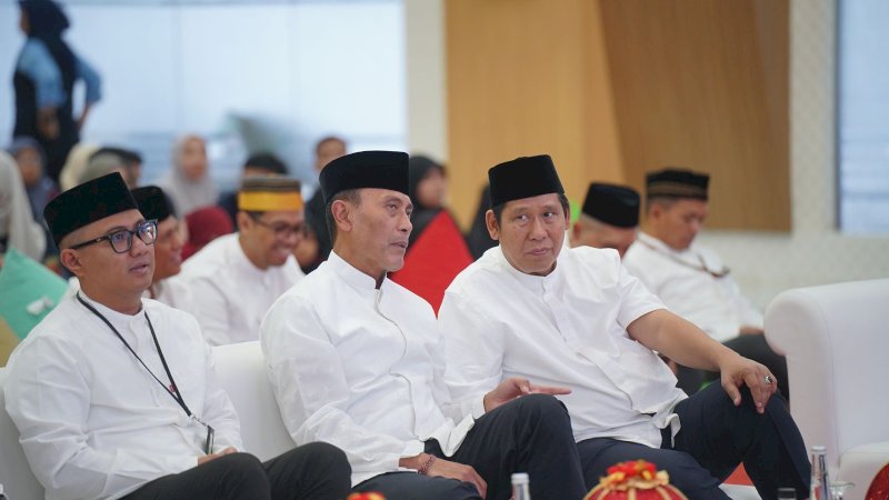Pertamina Patra Niaga Regional Sulawesi menggelar kegiatan Safari Ramadan bersama jajaran direksi perusahaan sebagai bagian dari upaya memperkuat kebersamaan dan semangat kolaborasi di lingkungan kerja.