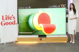 LG QNED evo AI Resmi Hadir di Indonesia, TV Mini LED 100 Inci yang Bawa Sensasi Bioskop ke Rumah