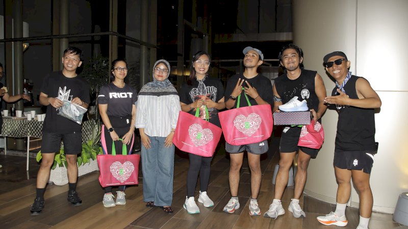 Sebanyak 100 peserta ambil bagian dalam kegiatan ini yang terdiri dari 50 peserta sepeda fixie dan 50 peserta lari. Para peserta memulai aktivitas dengan berkumpul di kawasan M Mart Pettarani sebelum melanjutkan rute olahraga menuju garis akhir di Rooftop NIPAH PARK.