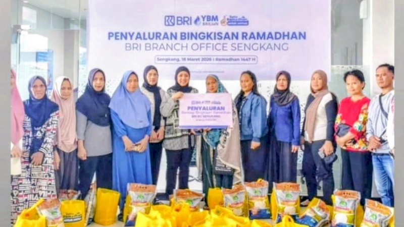 BRI Cabang Sengkang dan YBM BRILiaN Salurkan Bantuan Ramadhan untuk Masyarakat