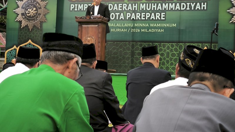 Wawali Parepare Salat Idul Fitri di Lapangan Andi Makkasau, Ajak Warga Perkuat Ukhuwah