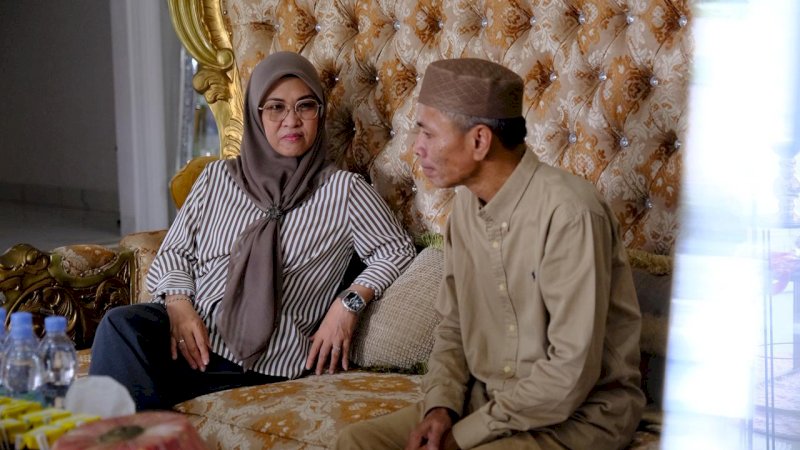 Momentum Idulfitri, Bupati Gowa Kembali Kunjungi Tokoh Masyarakat